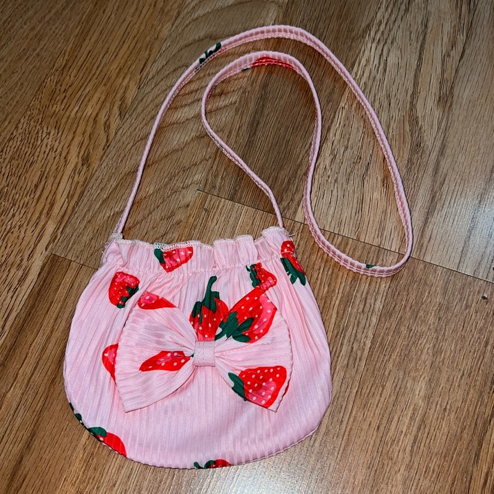 Strawberry Printed Mini Cloth Bag NWOT